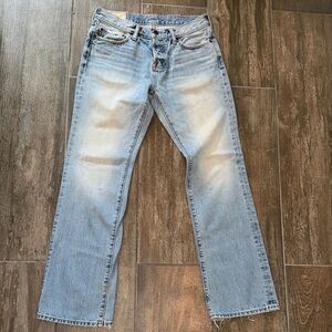 Abercrombie & Fitch Men's Faded Blue Straight Jeans